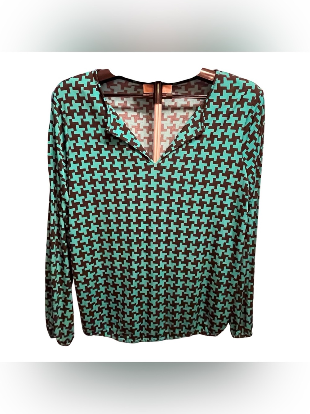 Michael by Michael Kors Long Sleeve. V-Neck Printed Top in Mint and Brown